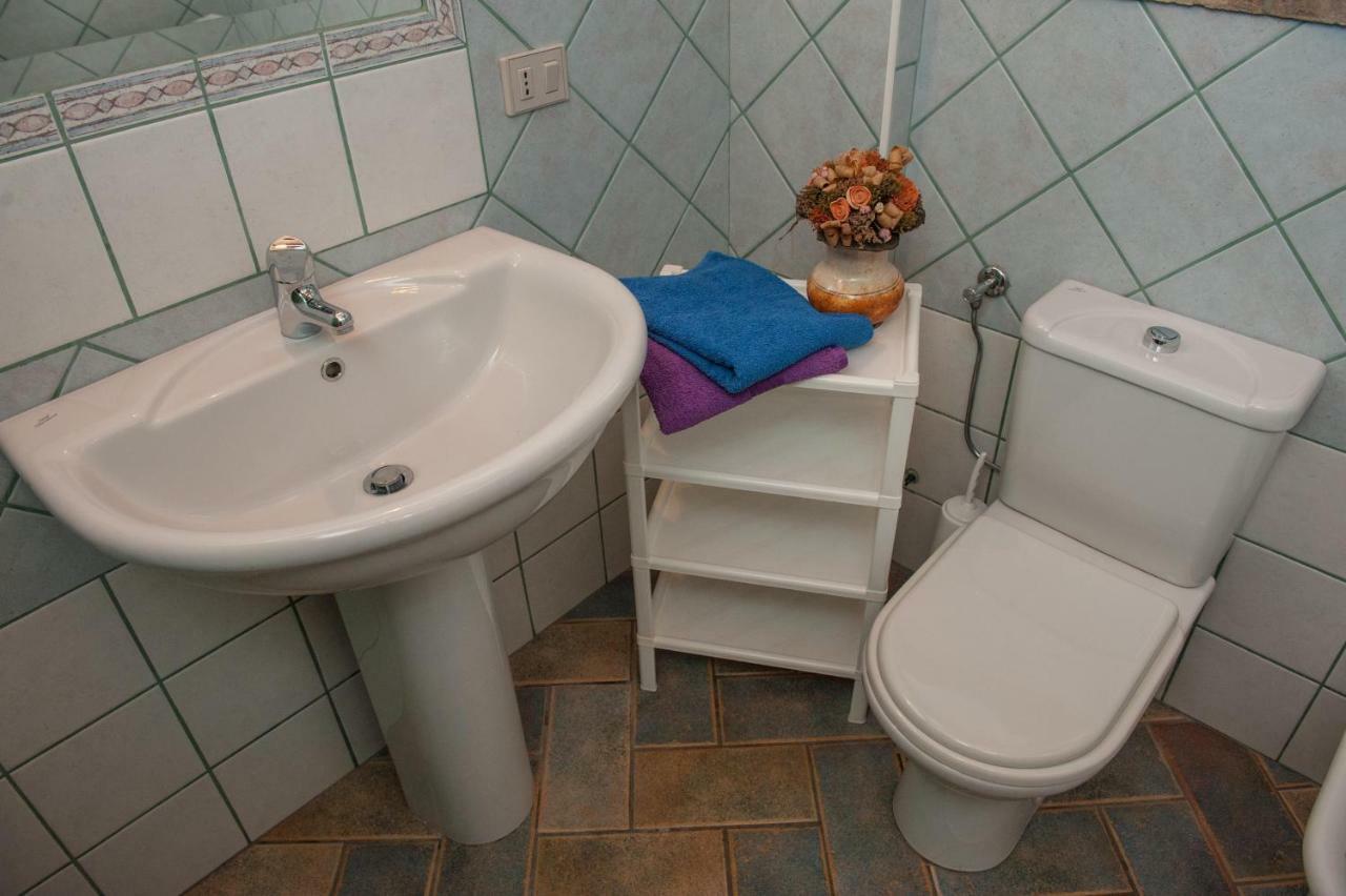 Sa Dommo De Sa Pietate Apartment Orosei Room photo